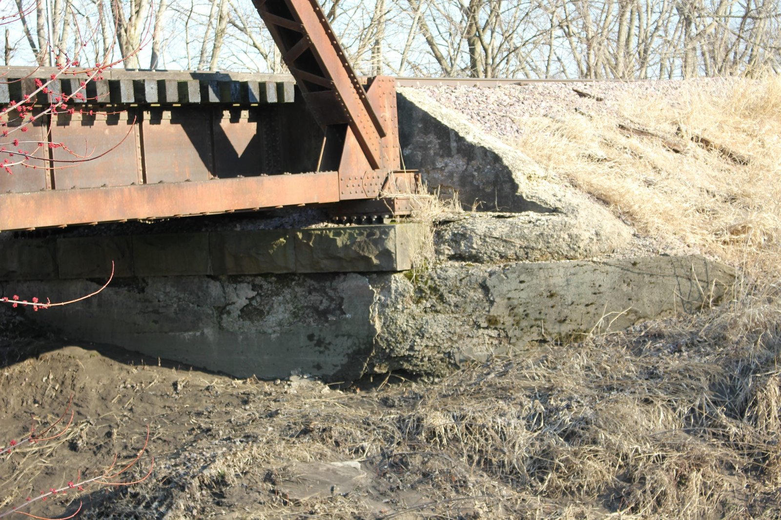 South abutment